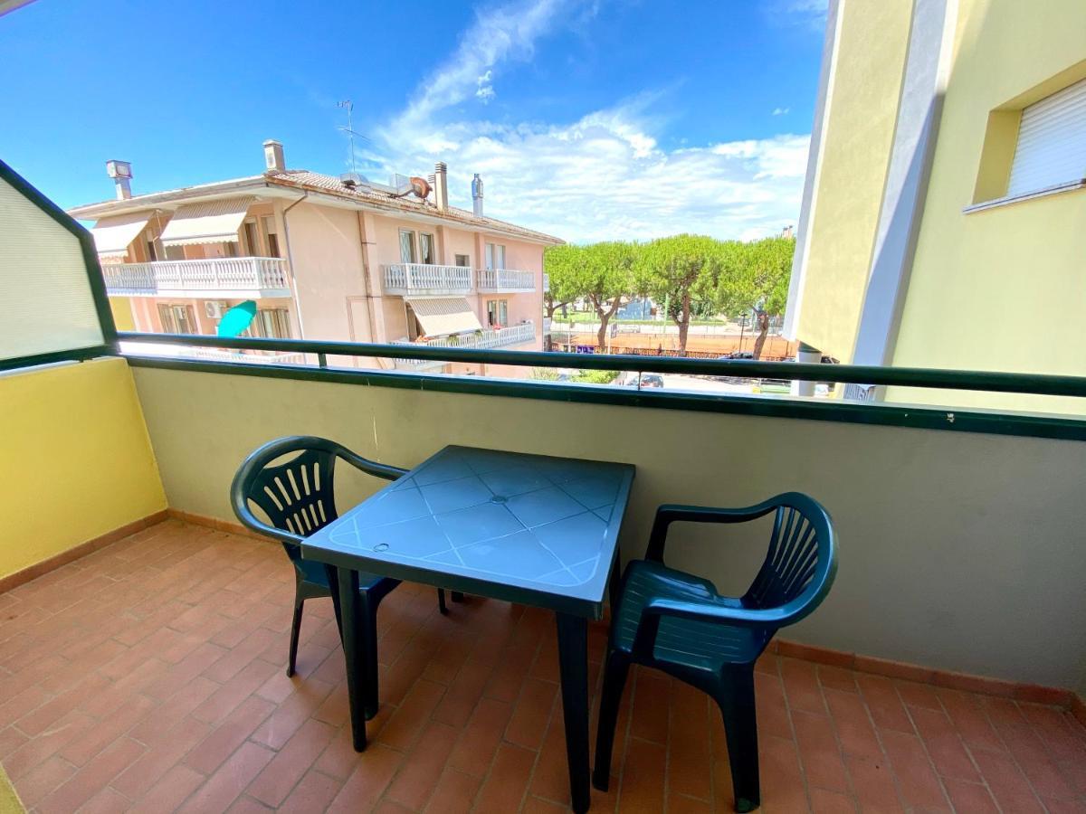 Residence Cristoforo Colombo - Carraro Immobiliare - Family Apartments Caorle Exterior foto
